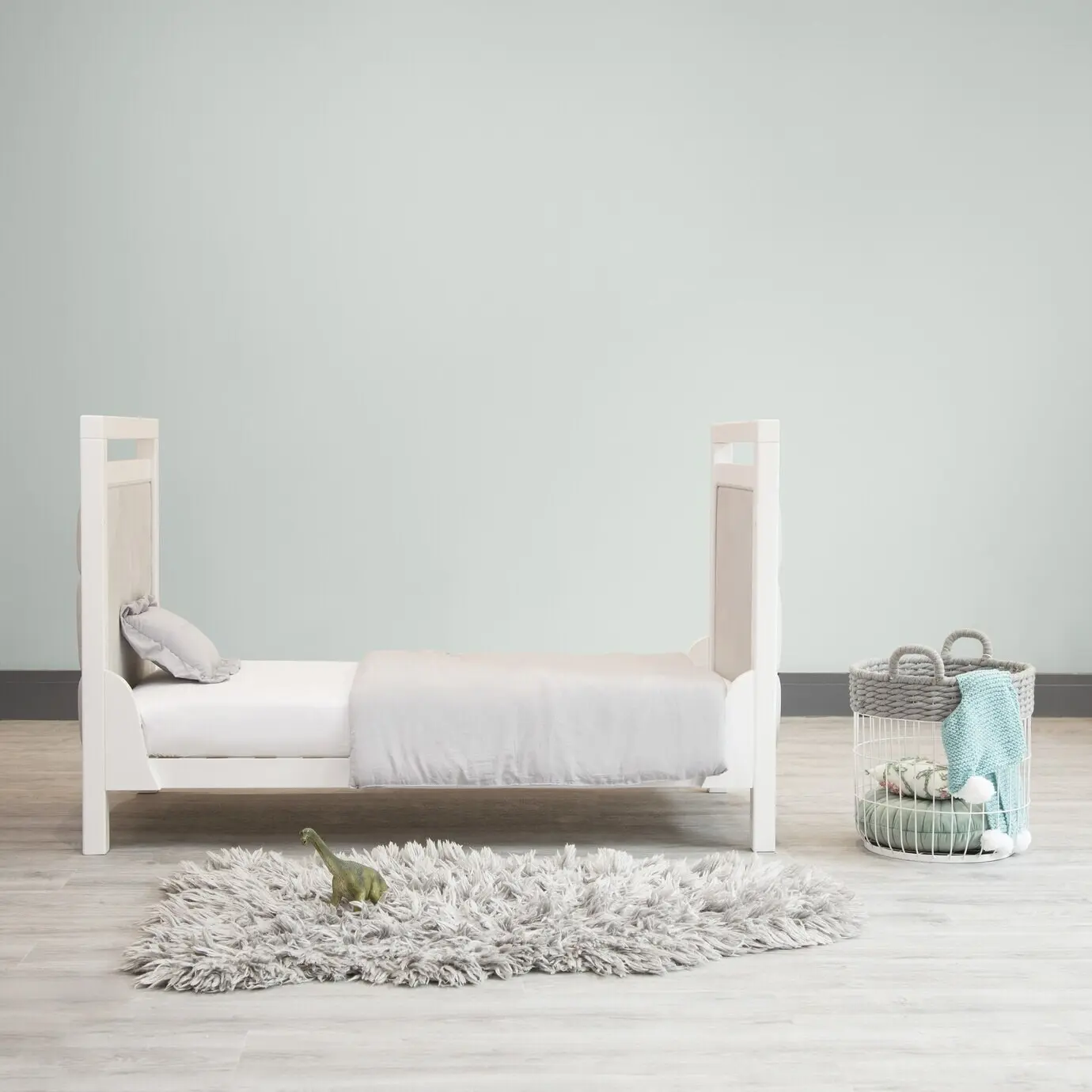 Kinderbett, Babybett aus Samt für Baby- und Kinderzimmer